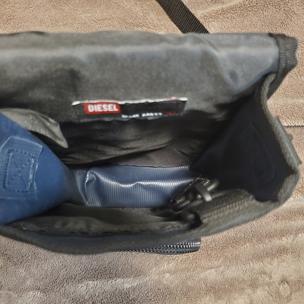 Men's DIESEL SPARE PARTS Crossbody Bag - Picture 5 of 10